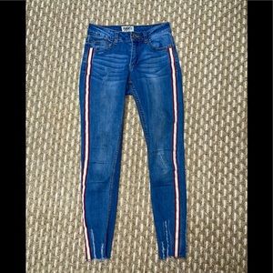 Denim BLVD. Los Angeles Med. Blue Jeans Side Stripes, Women’s Jr. Size 00